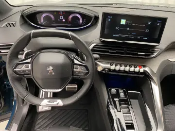 PEUGEOT 3008 GT 1.2 Automatik LED Soundsystem ACC