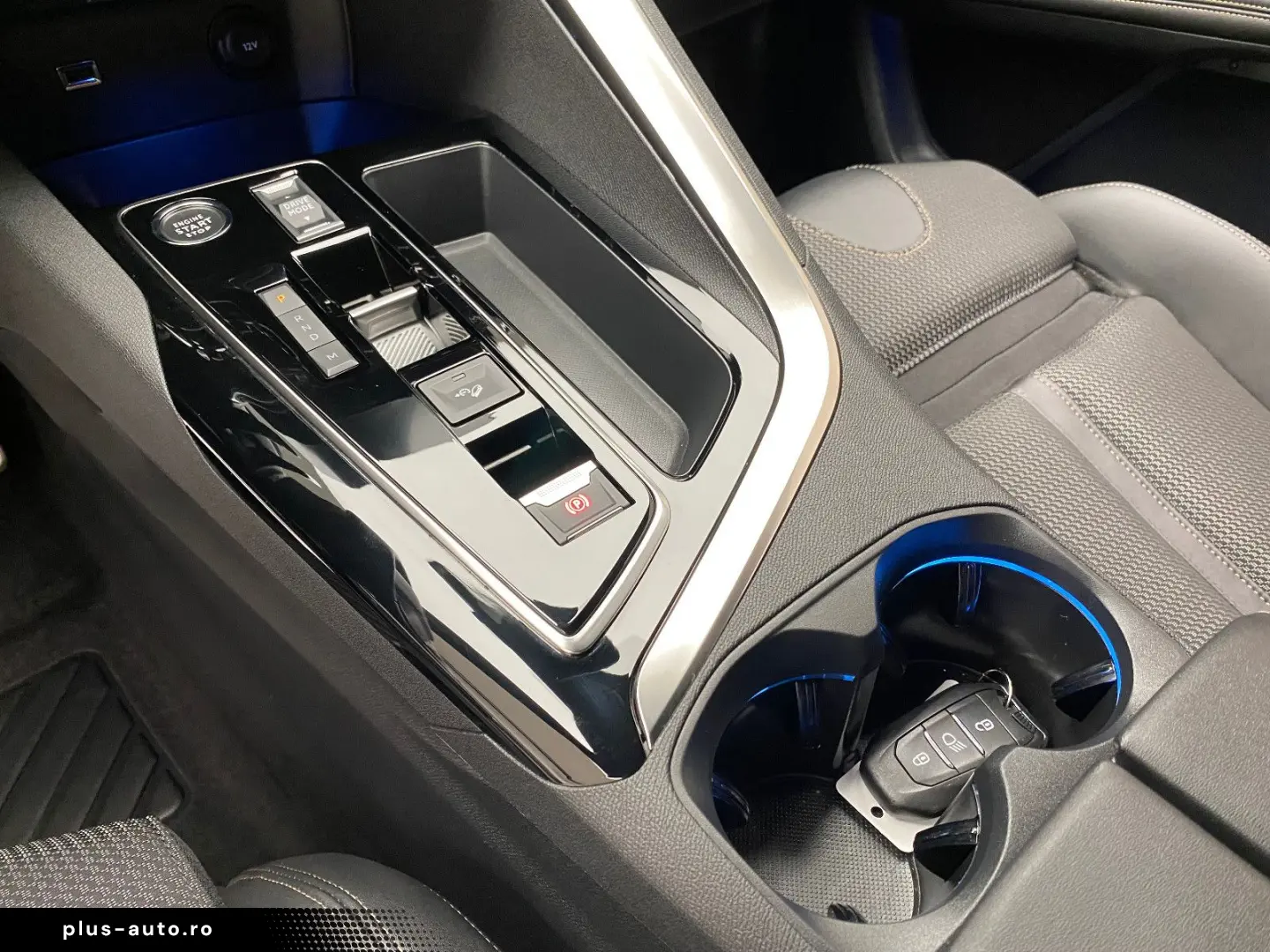 PEUGEOT 3008 GT 1.2 Automatik LED Soundsystem ACC