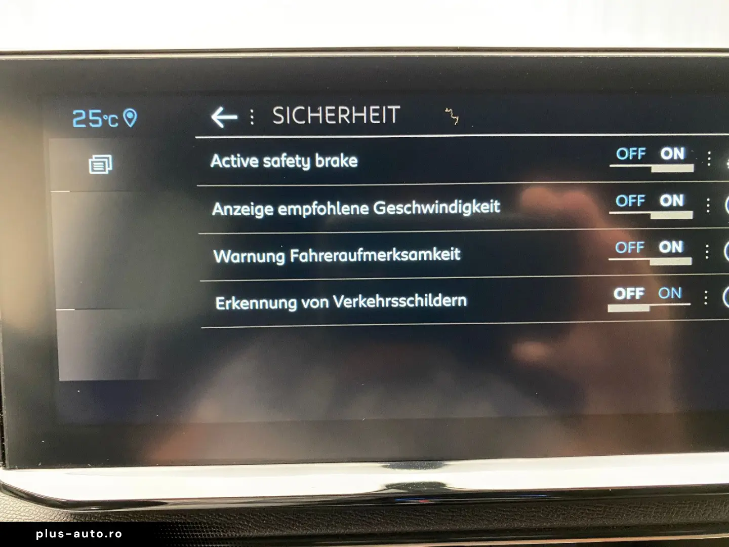 PEUGEOT 3008 GT 1.2 Automatik LED Soundsystem ACC