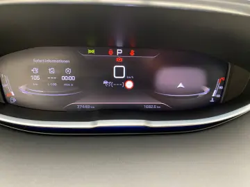 PEUGEOT 3008 GT 1.2 Automatik LED Soundsystem ACC