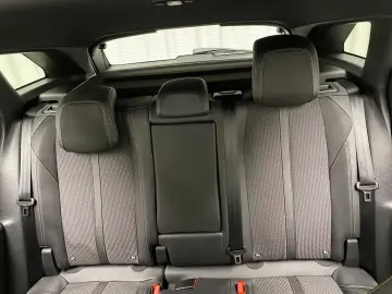 PEUGEOT 3008 GT 1.2 Automatik LED Soundsystem ACC