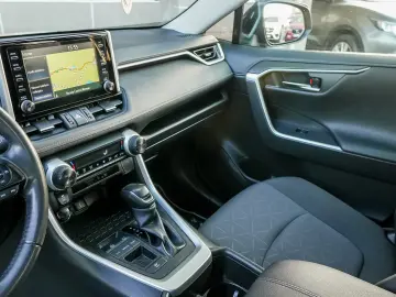 TOYOTA RAV4 2.5 hybrid Active