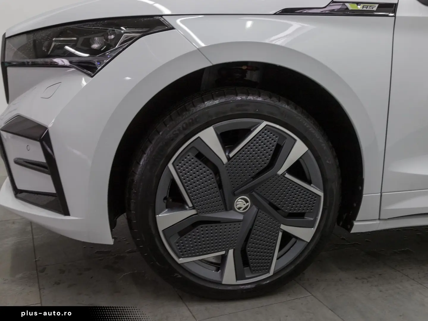 SKODA Enyaq Coupe iV RS 4x4 Suite AHK LM21 WÄRMEPUMPE