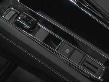 SKODA Enyaq Coupe iV RS 4x4 Suite AHK LM21 WÄRMEPUMPE