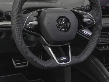 SKODA Enyaq Coupe iV RS 4x4 Suite AHK LM21 WÄRMEPUMPE