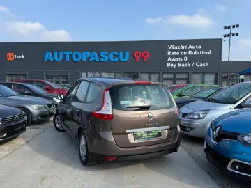 Renault Grand Scenic 1.5 dCi 7 LOCURI