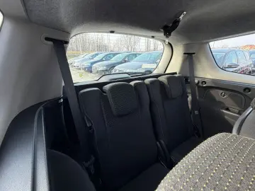 Renault Grand Scenic 1.5 dCi 7 LOCURI