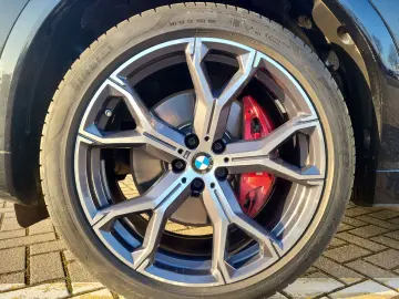 BMW X6 30d M-Paket Laser HUD AHK HiFi