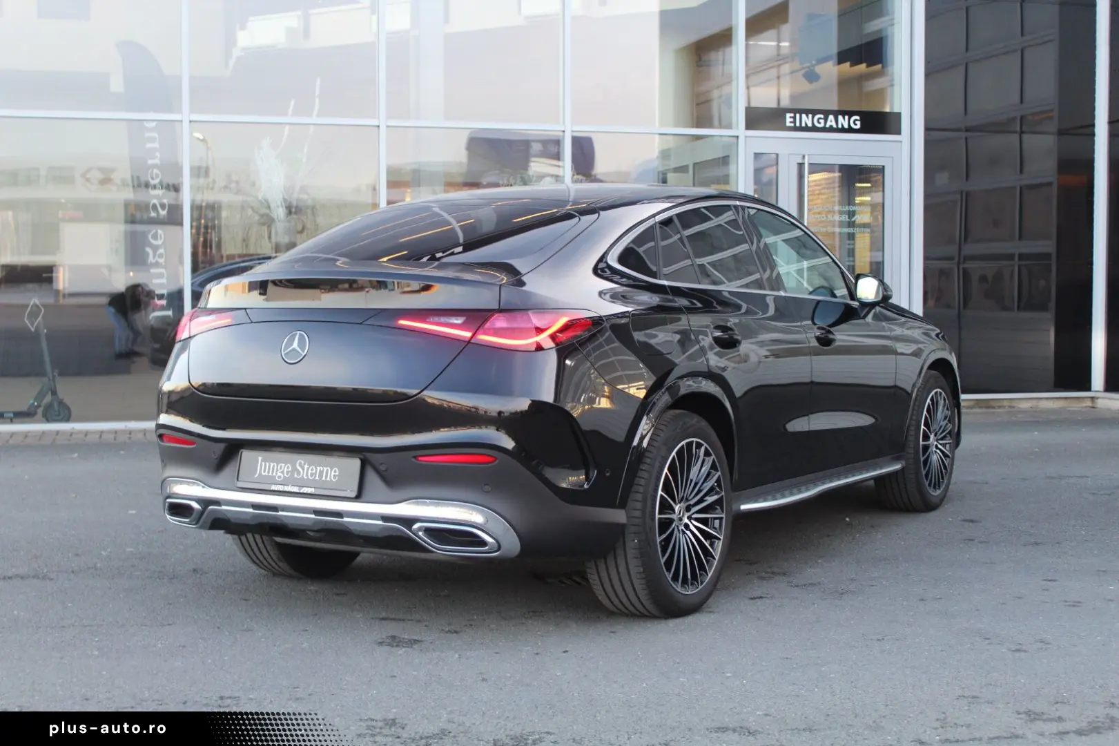 MERCEDES-BENZ GLC 300 4M Coupé AMG AHK PANO LED KAME&hellip;