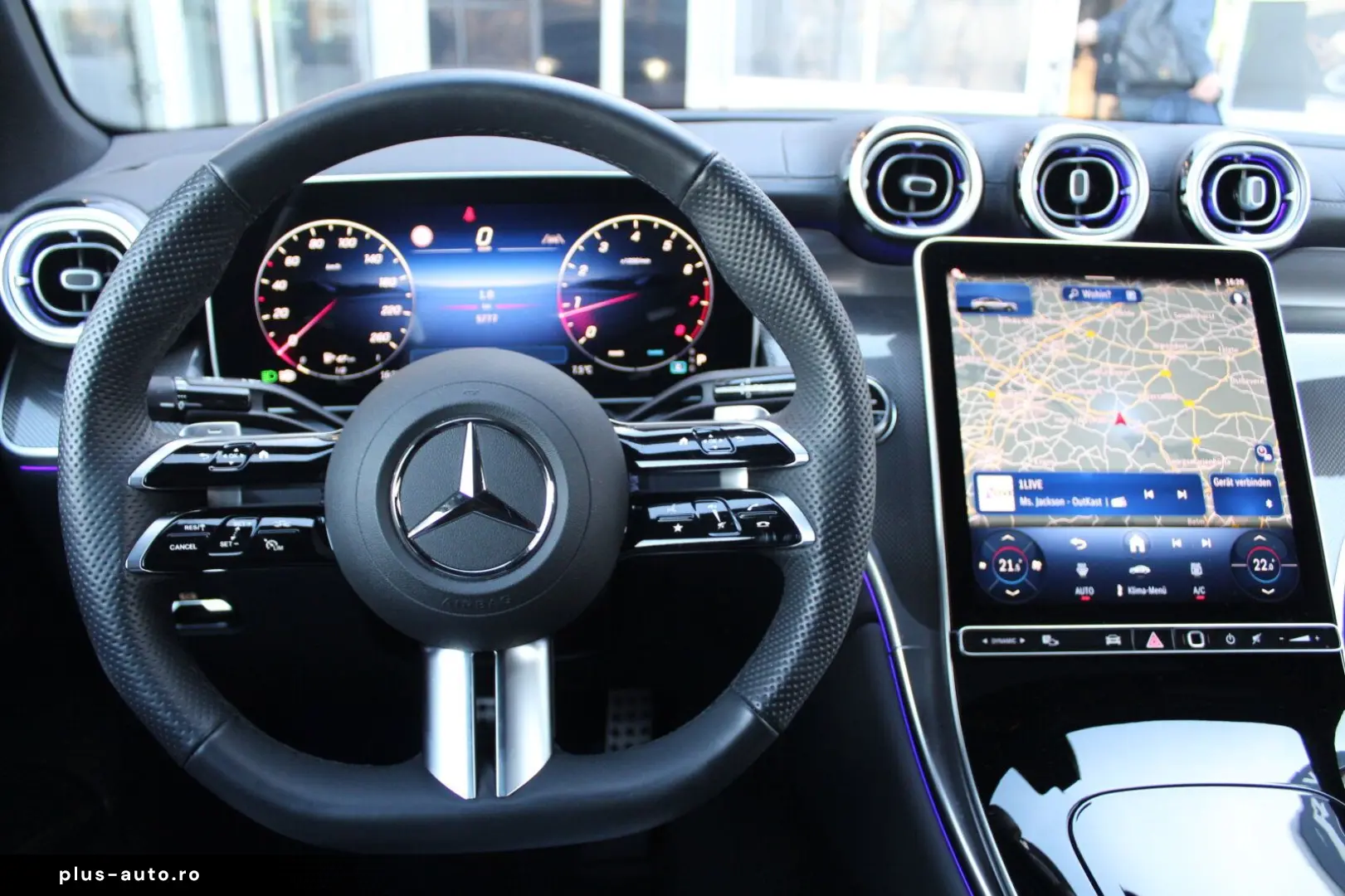 MERCEDES-BENZ GLC 300 4M Coupé AMG AHK PANO LED KAME&hellip;