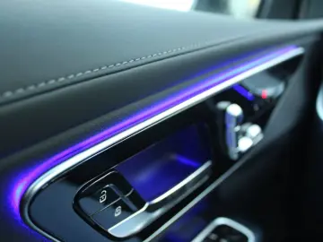 MERCEDES-BENZ GLC 300 4M Coupé AMG AHK PANO LED KAME&hellip;