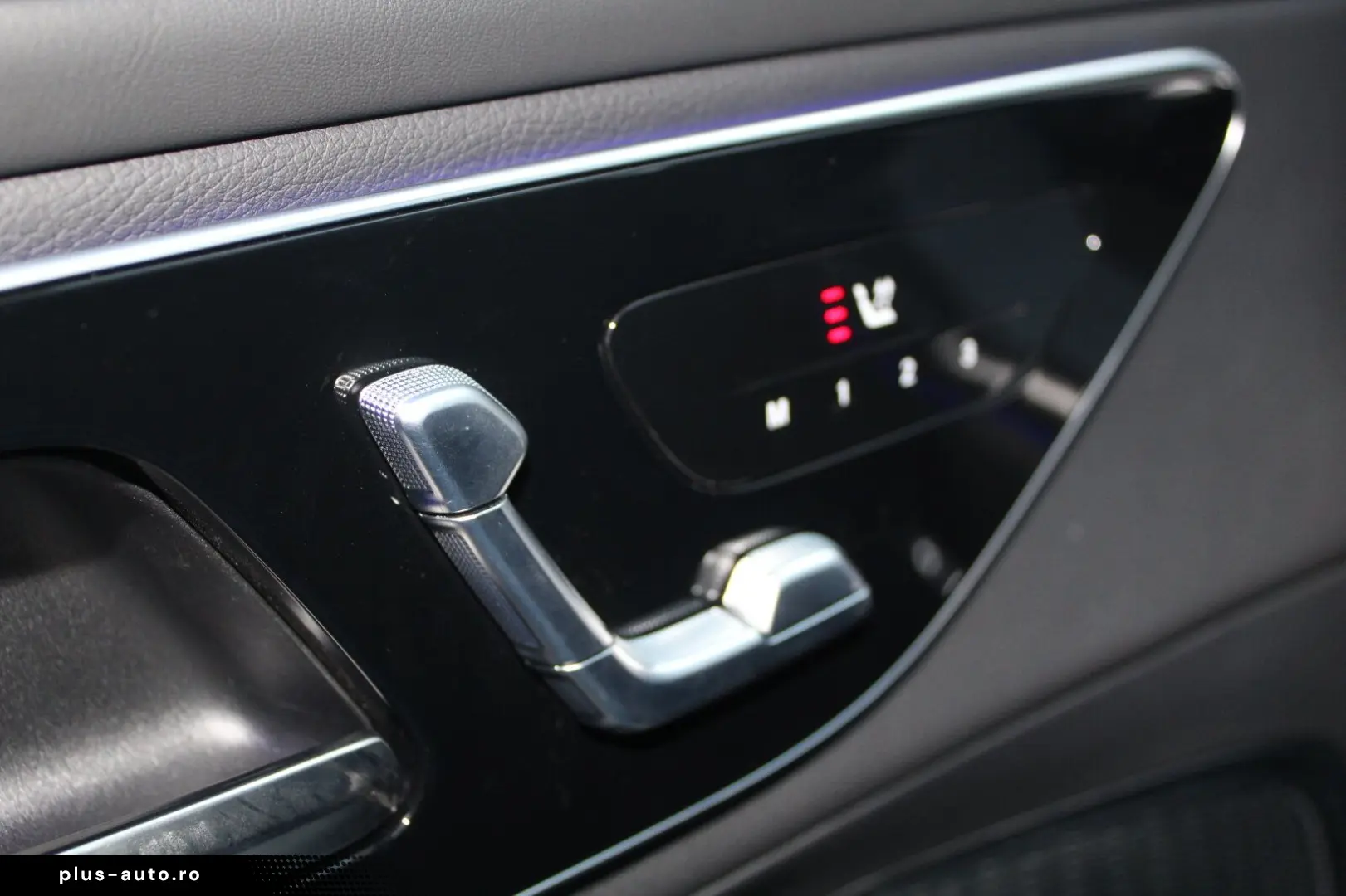 MERCEDES-BENZ GLC 300 4M Coupé AMG AHK PANO LED KAME&hellip;