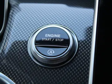 MERCEDES-BENZ GLC 300 4M Coupé AMG AHK PANO LED KAME&hellip;