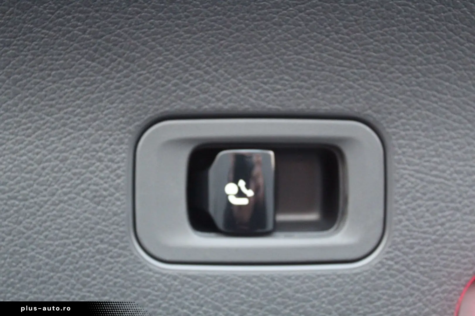 MERCEDES-BENZ GLC 300 4M Coupé AMG AHK PANO LED KAME&hellip;