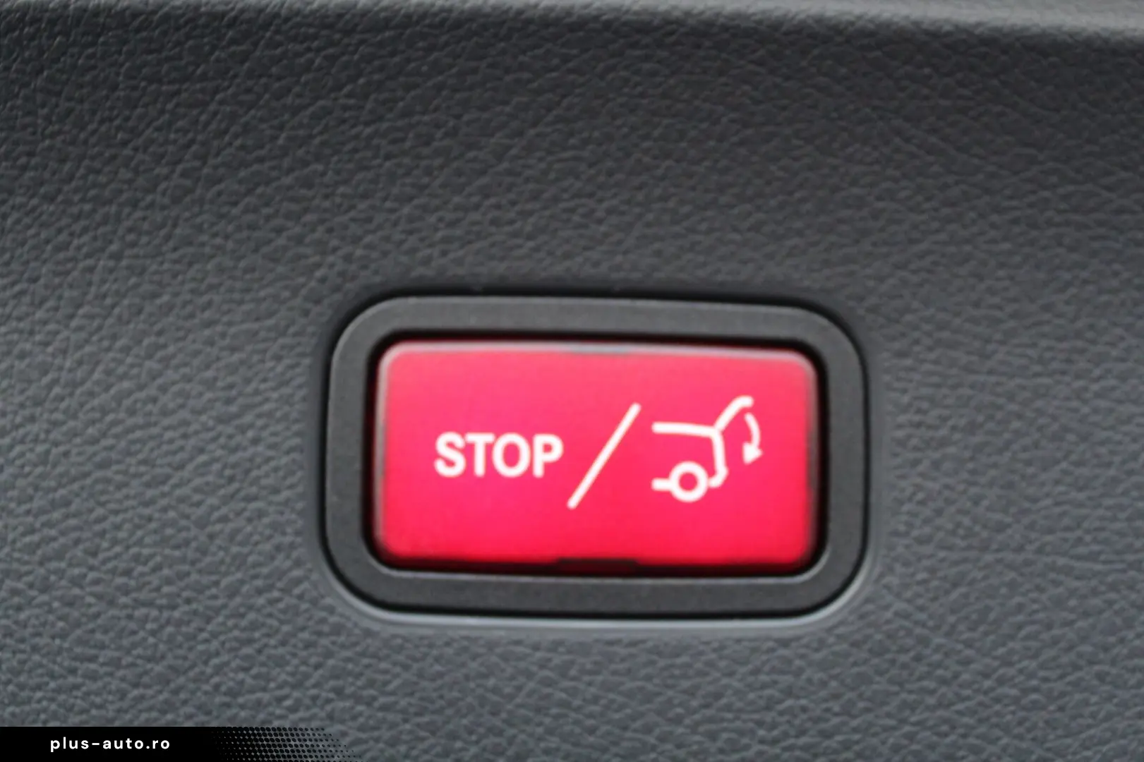 MERCEDES-BENZ GLC 300 4M Coupé AMG AHK PANO LED KAME&hellip;