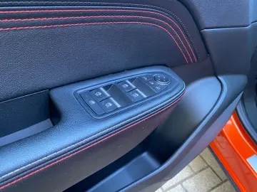 RENAULT Arkana R.S. Line 1. HAND AUTOMATIK SPORT LED KAM