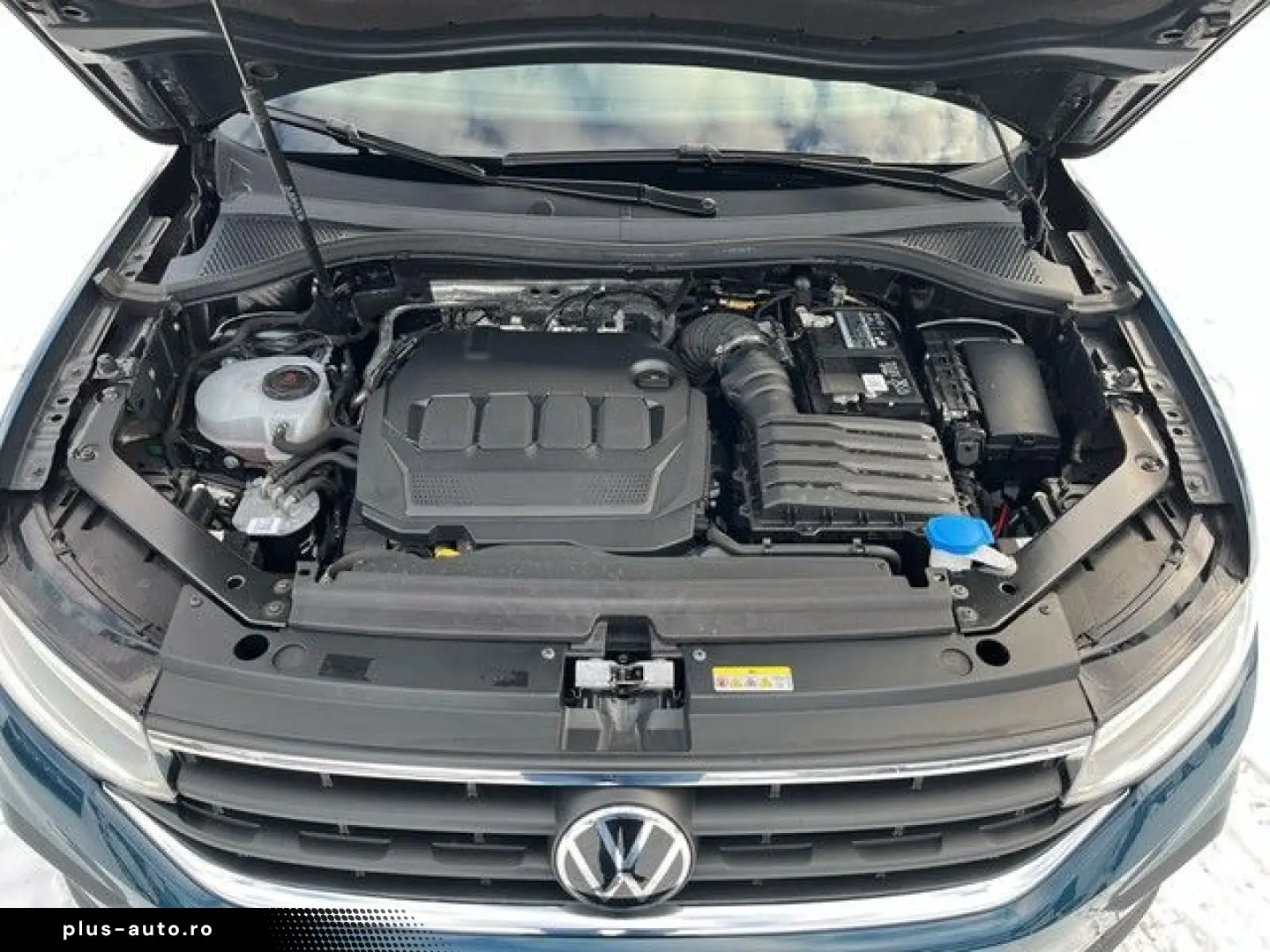 VW Tiguan  Life 2.0 TDI DSG AHK LED NAVI KLIMA