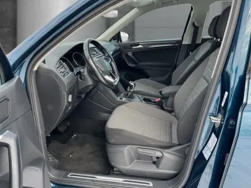 VW Tiguan  Life 2.0 TDI DSG AHK LED NAVI KLIMA