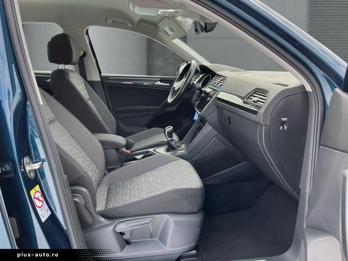 VW Tiguan  Life 2.0 TDI DSG AHK LED NAVI KLIMA