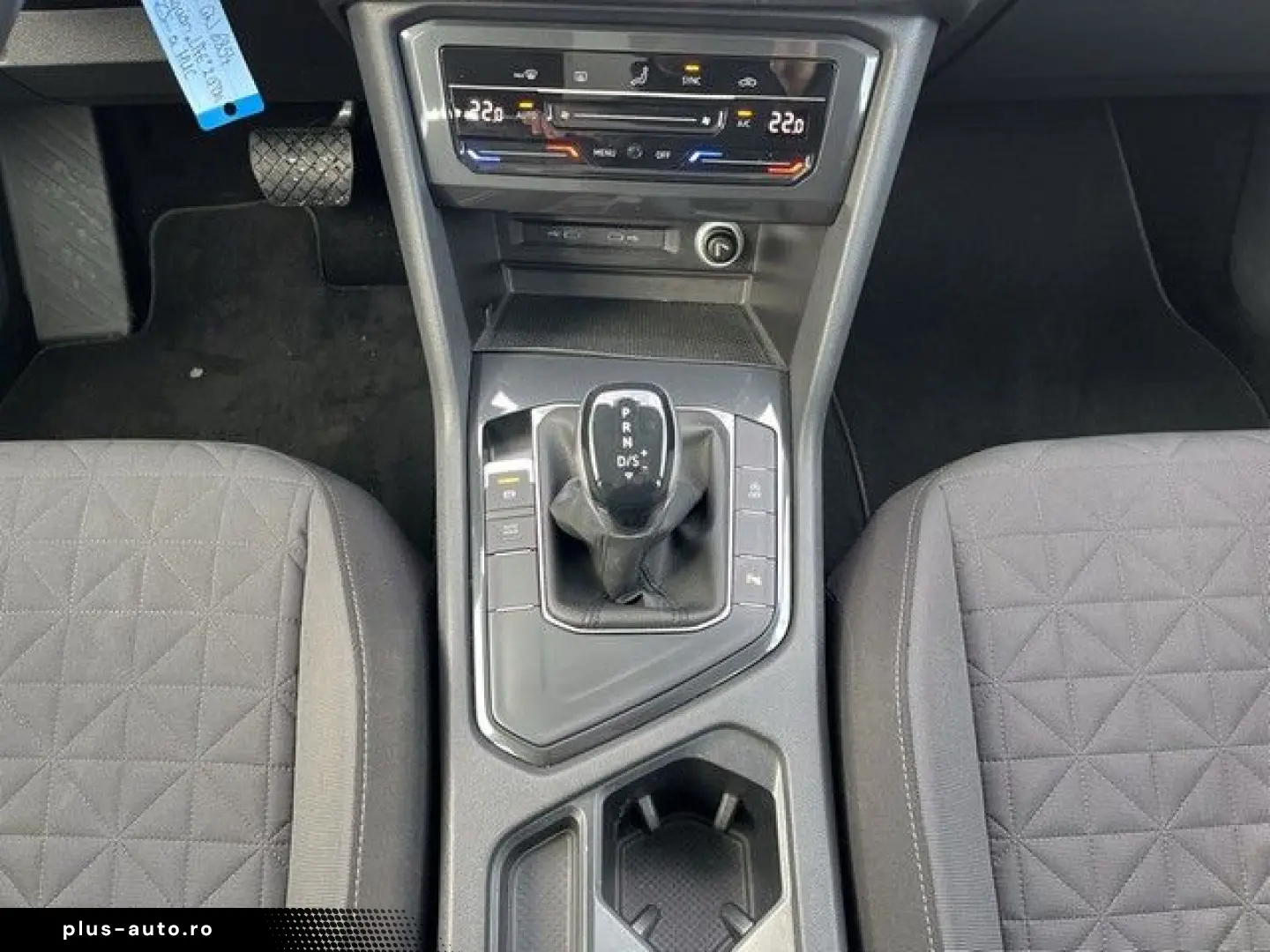 VW Tiguan  Life 2.0 TDI DSG AHK LED NAVI KLIMA