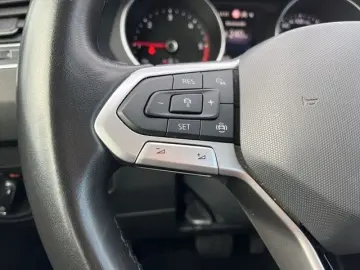 VW Tiguan  Life 2.0 TDI DSG AHK LED NAVI KLIMA