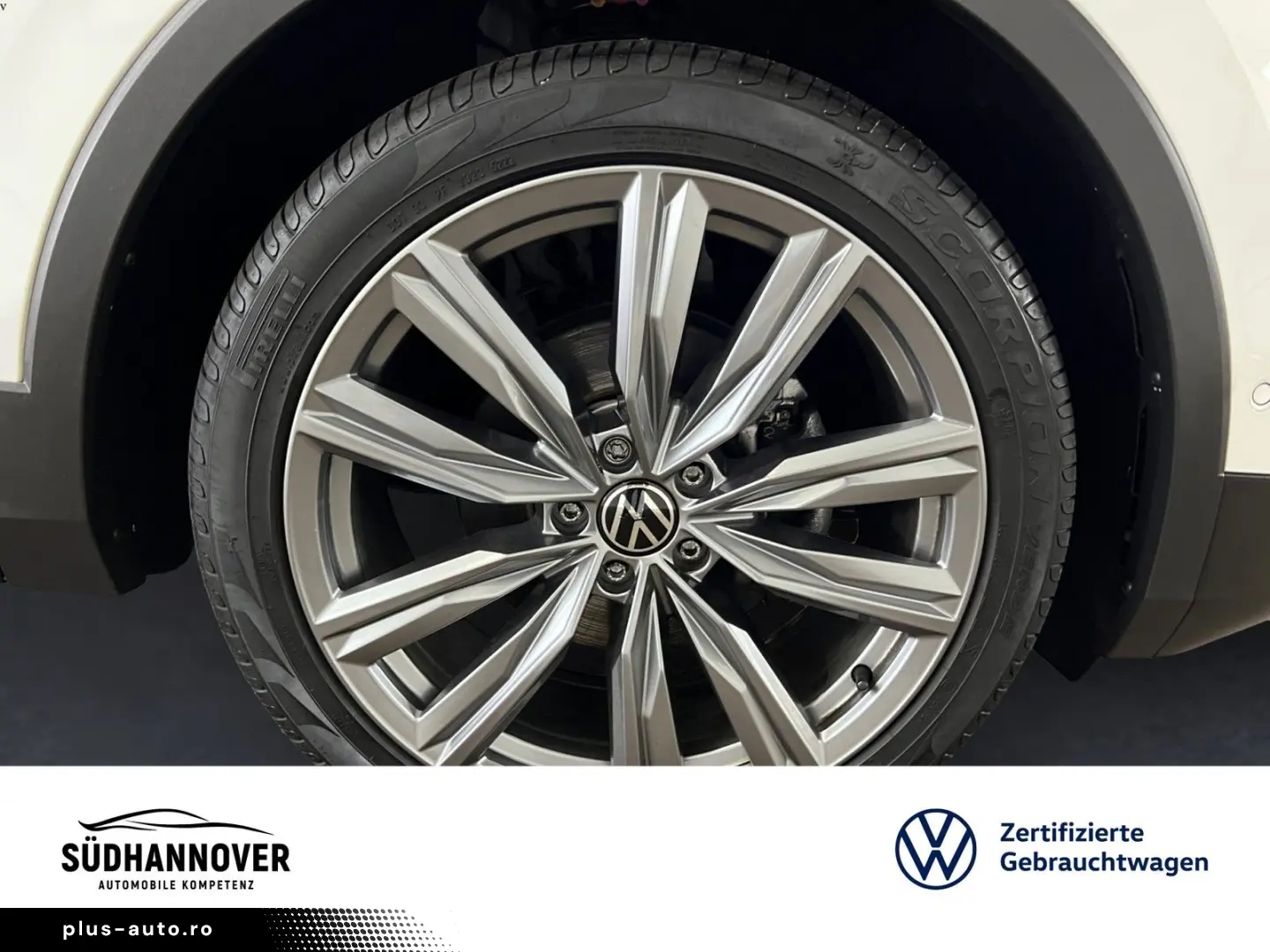 VW Tiguan Elegance 2.0 TDI SCR DSG Navi ACC Matrix