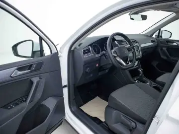 VW Tiguan 2.0 TSI Life 4Motion APP ACC NAV AHK MFL