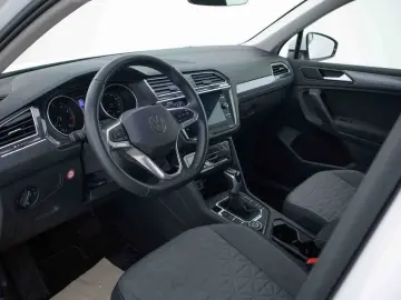 VW Tiguan 2.0 TSI Life 4Motion APP ACC NAV AHK MFL