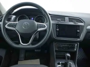 VW Tiguan 2.0 TSI Life 4Motion APP ACC NAV AHK MFL