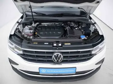 VW Tiguan 2.0 TSI Life 4Motion APP ACC NAV AHK MFL