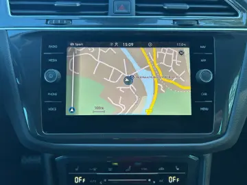 VW Tiguan 2.0 TSI 4Motion DSG Navi H&K Massage SHZ