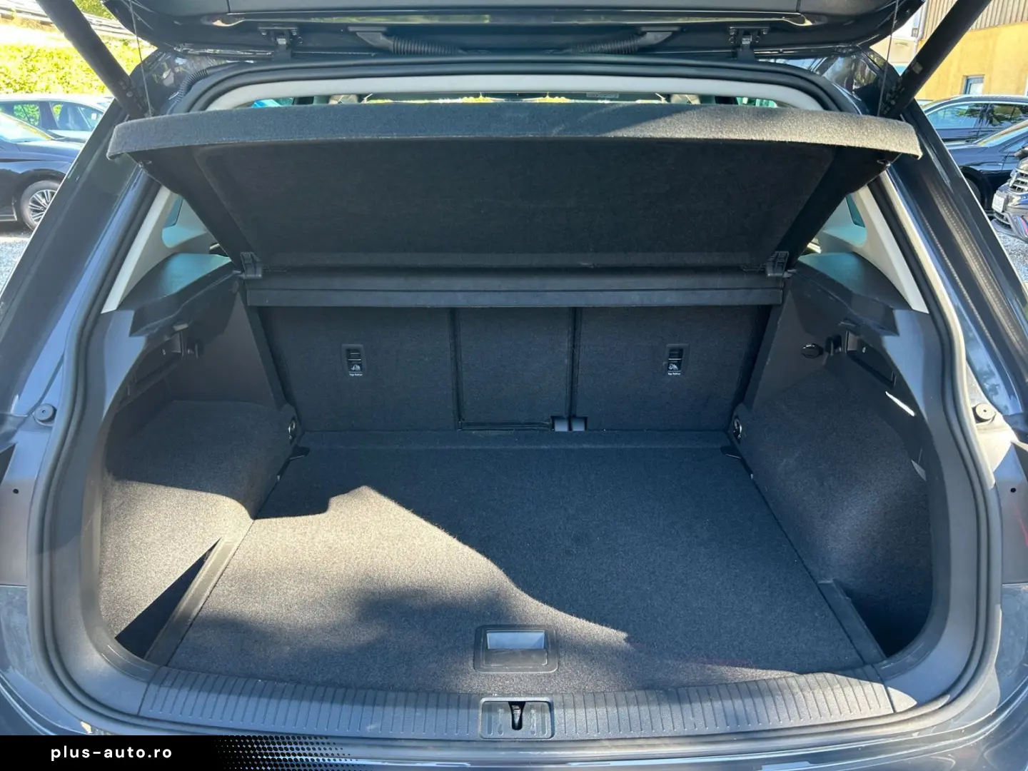 VW Tiguan 2.0 TSI 4Motion DSG Navi H&K Massage SHZ