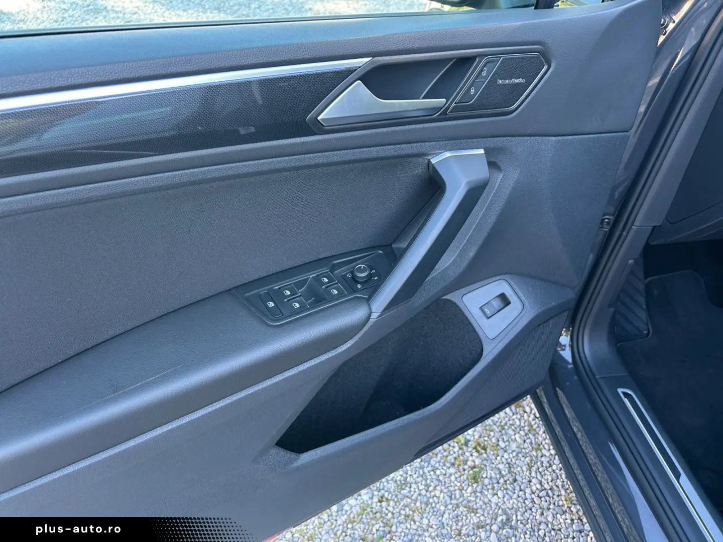 VW Tiguan 2.0 TSI 4Motion DSG Navi H&K Massage SHZ