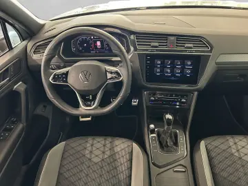 VW Tiguan 1.5 TSI R-Line  DSG MATRIX NAVI ACC KLIMA