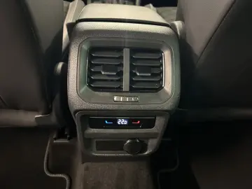 VW Tiguan 1.5 TSI R-Line  DSG MATRIX NAVI ACC KLIMA