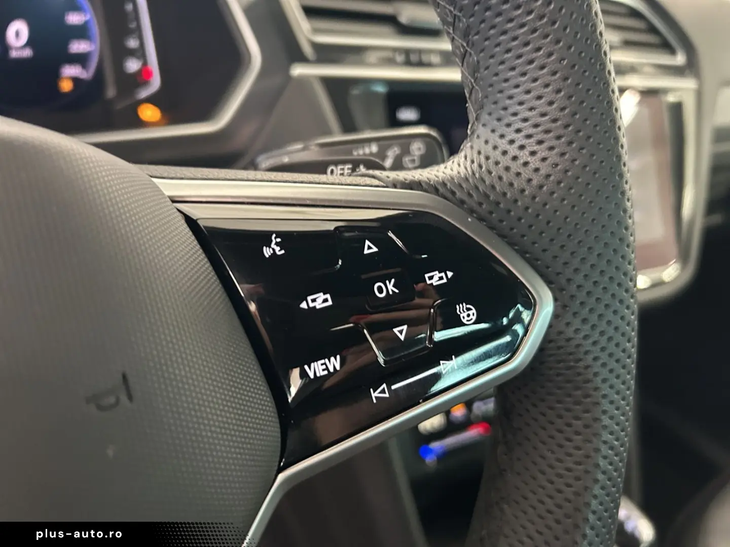 VW Tiguan 1.5 TSI R-Line  DSG MATRIX NAVI ACC KLIMA