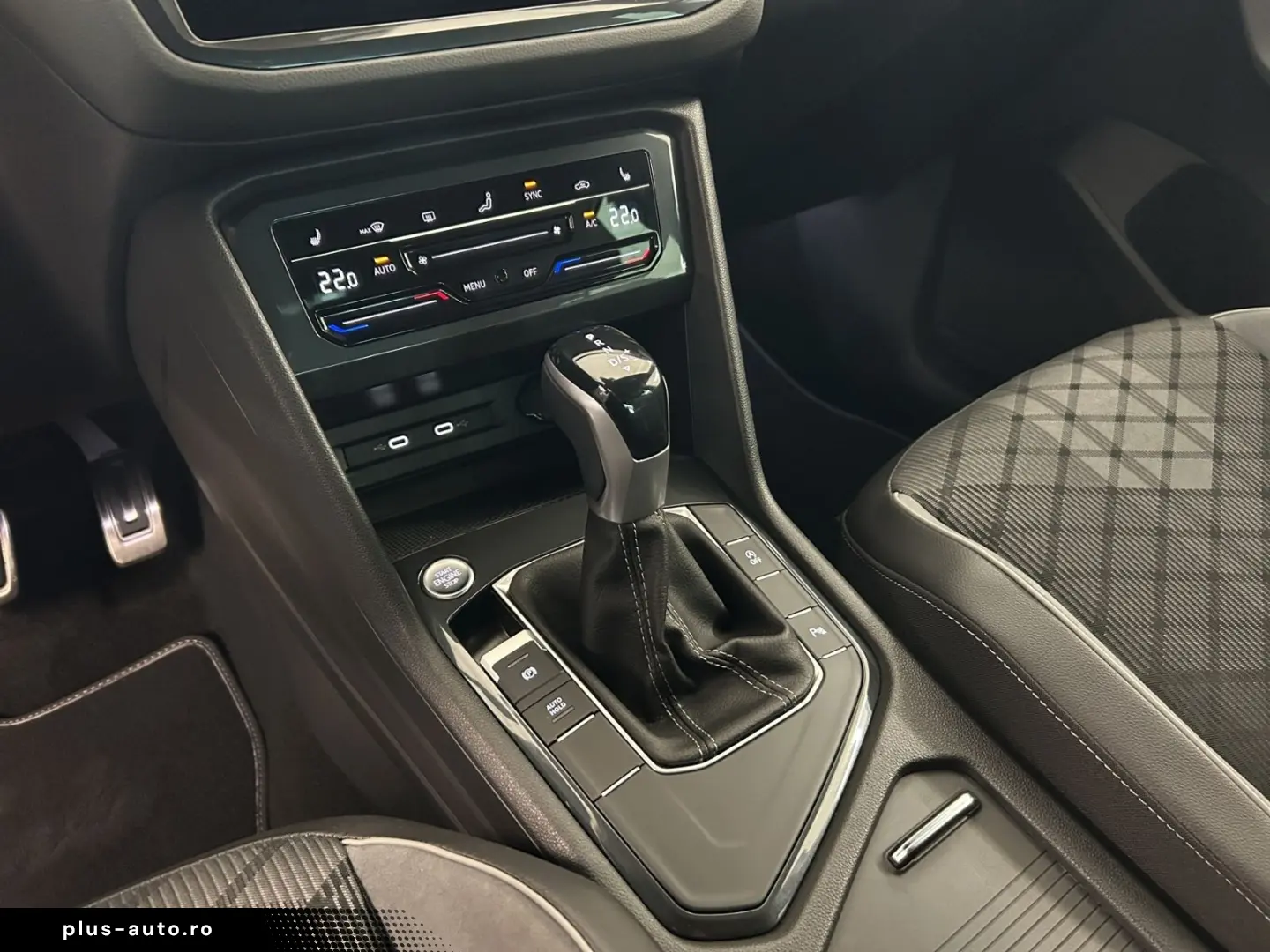 VW Tiguan 1.5 TSI R-Line  DSG MATRIX NAVI ACC KLIMA