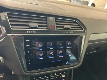 VW Tiguan 1.5 TSI R-Line  DSG MATRIX NAVI ACC KLIMA