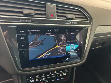 VW Tiguan 1.5 TSI R-Line  DSG MATRIX NAVI ACC KLIMA