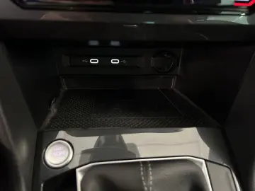 VW Tiguan 1.5 TSI R-Line  DSG MATRIX NAVI ACC KLIMA