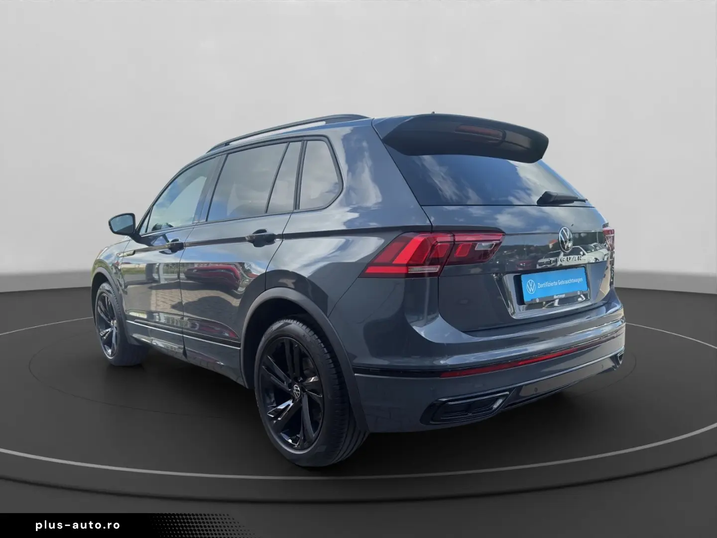 VW Tiguan 2.0 TDI R-Line  DSG AHK MATRIX NAVI ACC