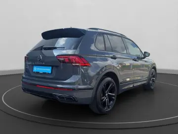 VW Tiguan 2.0 TDI R-Line  DSG AHK MATRIX NAVI ACC