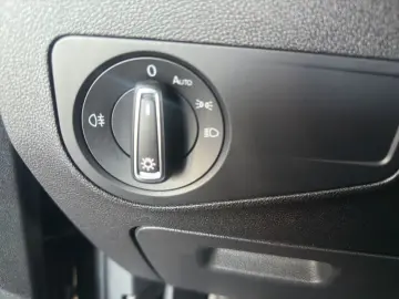VW Tiguan 2.0 TDI R-Line  DSG AHK MATRIX NAVI ACC