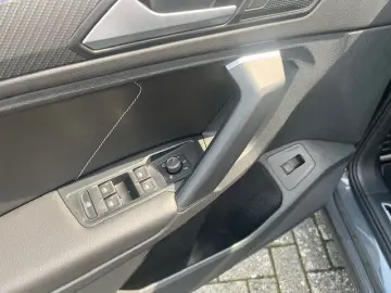 VW Tiguan 2.0 TDI DSG R-Line Black Style Navi ACC