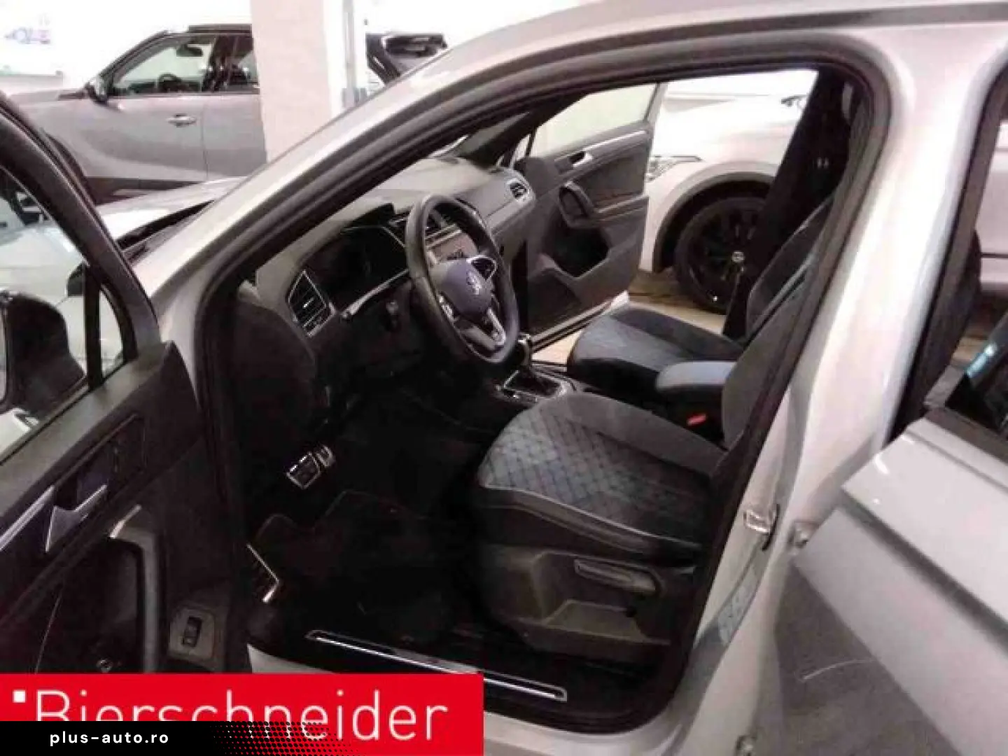 VW Tiguan 2.0 TDI DSG 4Mo R-Line AHK ACC NAVI CAM