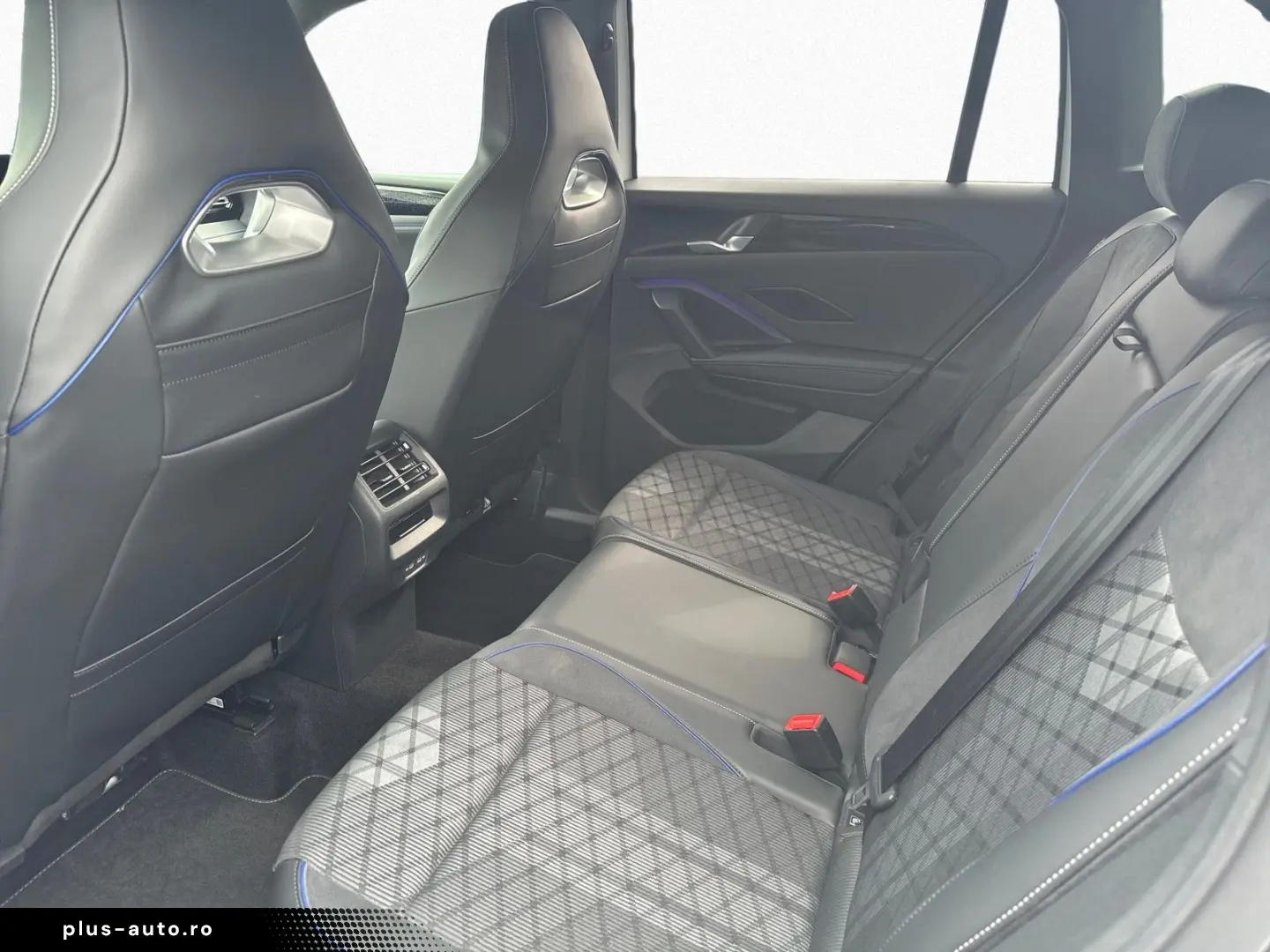 VW Tiguan R-Line 1.5 TSI 7-DSG MATRIX KAMERA