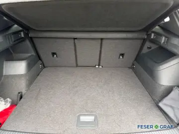 VW Tiguan 2.0 TDI DSG R-Line BLACK NAVI IQ.LIGHT