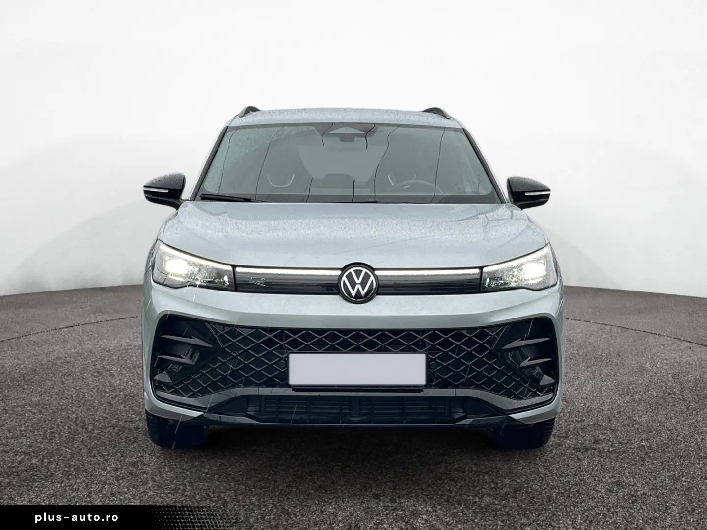 VW Tiguan 2.0 DSG TDI R-LINE 20  AHK NAVI BLACKSTYL