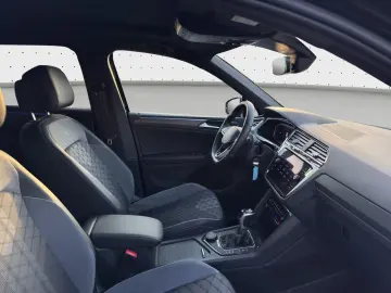 VW Tiguan 2.0 TDI R-Line Black Style 4Motion Navi P