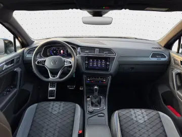 VW Tiguan 2.0 TDI R-Line Black Style 4Motion Navi P